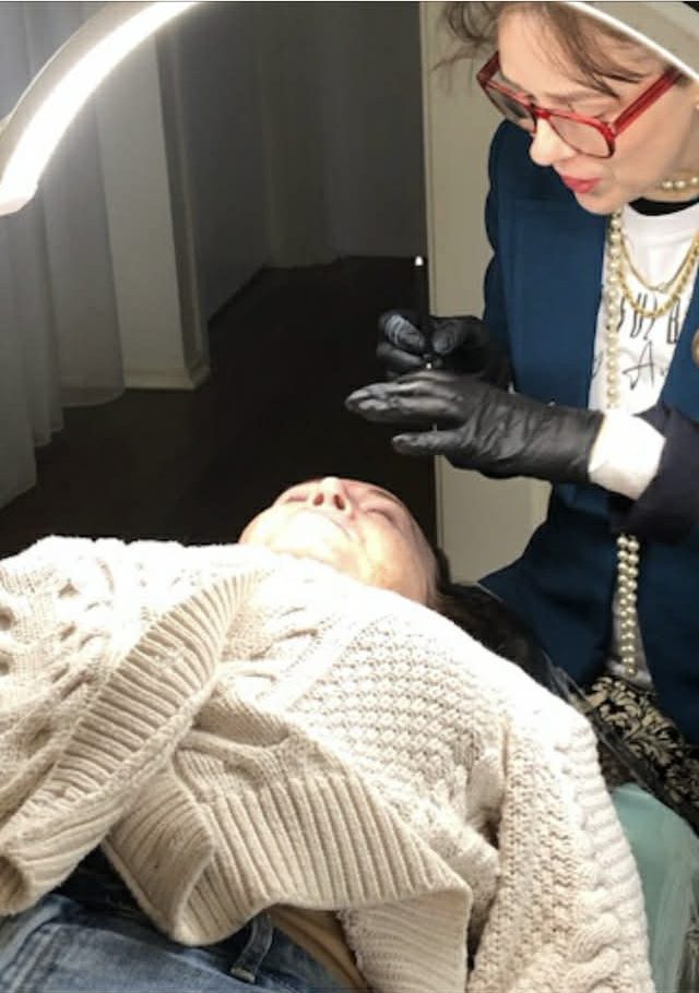 Free cosmetic eyebrow tattoo consultation in Bonny Hills for natural Nano Hair Stroke brows